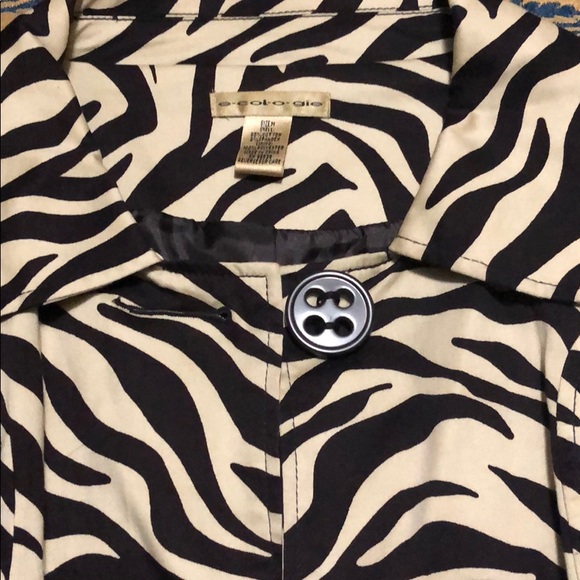 Ladies jacket - Picture 2 of 3